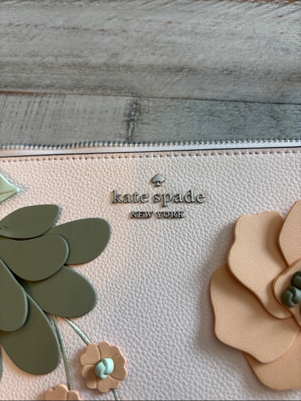 NWT Kate Spade Pink Floral Appliqué Wristlet with Olive and Mint Accents - Picture 7 of 7